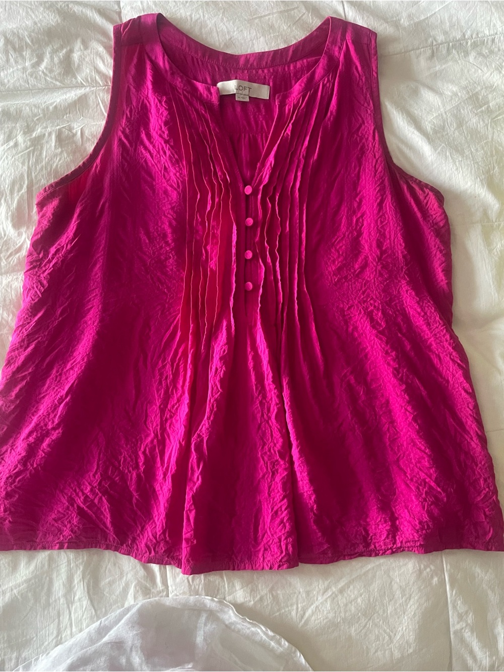 LOFT Fuchsia Pintuck Button-Front Sleeveless Camisole